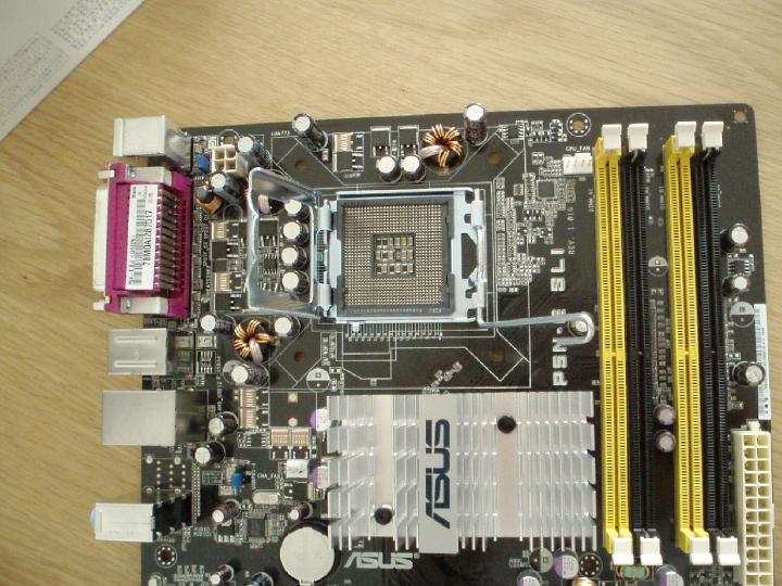 White box Q6600 build, image 6 of 26